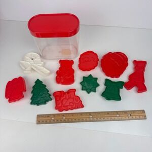 Vtg‎ 10 Plastic Flat Christmas Cookie Cutters w Clear Container Lid Hong Kong
